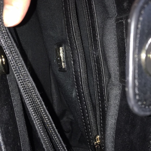 NEW and UNUSED GUESS Handbag - Picture 3 of 8